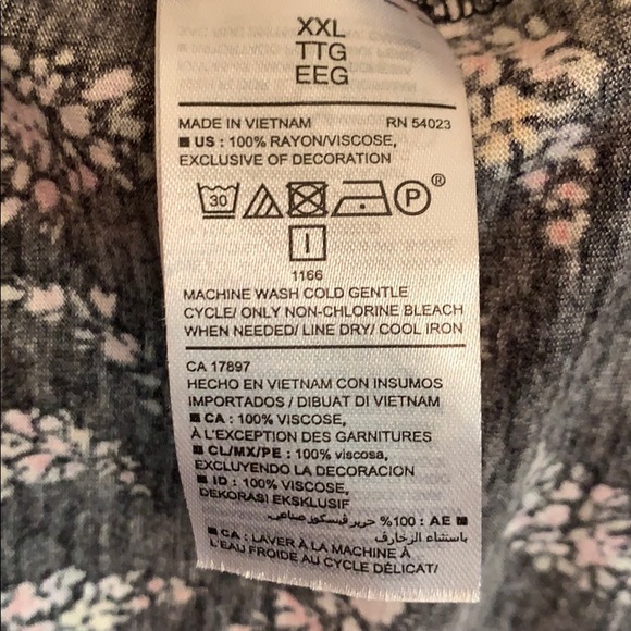 Old Navy Black Boho top with Pink pattern - Picture 6 of 6